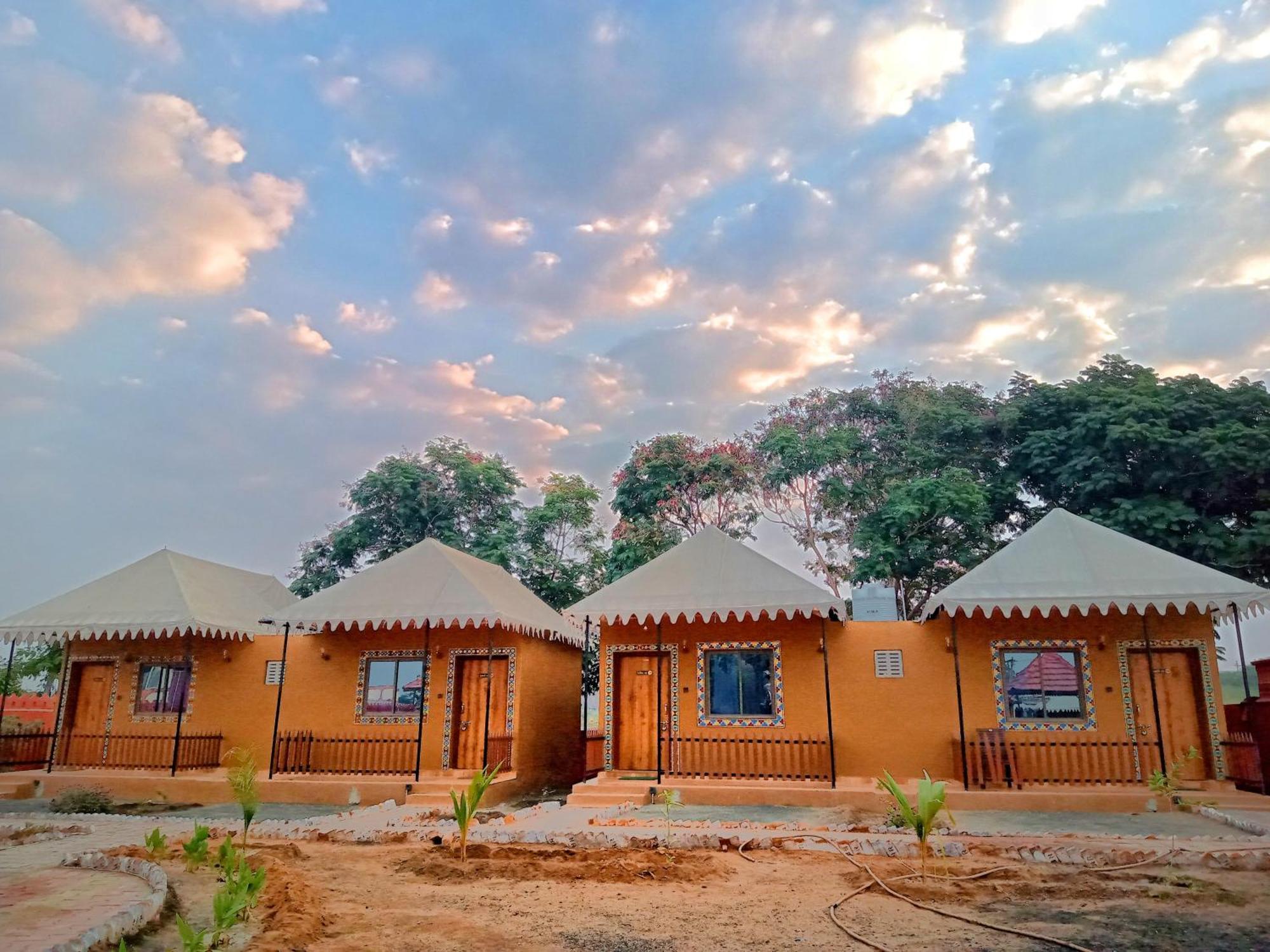 Santkrupa Villa Resort Nakhtrana Exteriér fotografie